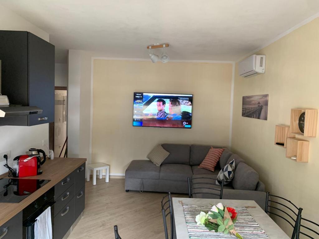 Apartamento Alfiume B Tirano Exterior foto